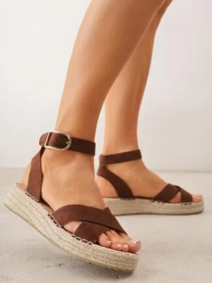 Brązowe Plecione Sandały Boho VICES ze Skrzyżowanymi Paskami Aqiaria