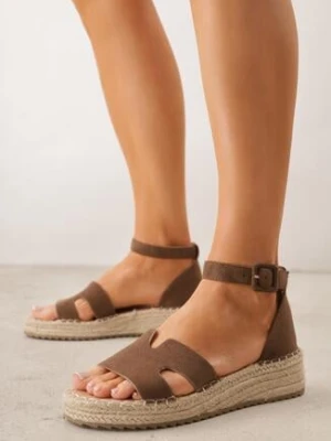 Brązowe Sandały VICES na Plecionym Koturnie Ozdobione Wycięciami Cirilea