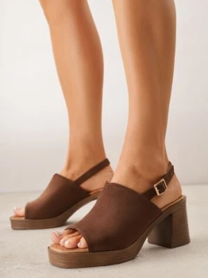 Brązowe Sandały VICES na Słupku i Platformie Stylizowanych na Drewniane Lobenti