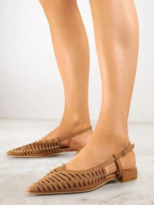 Brązowe Sandały Vices Typu Mule Ozdobione Wycięciami i Nitami Vevistra