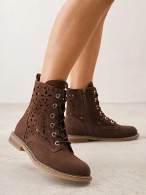 Brązowe Skórzane Botki z Ażurowym Wzorem Kasona