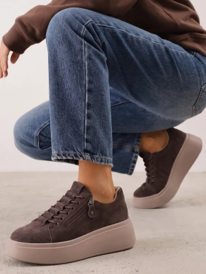 Brązowe Sneakersy na Platformie z Zamszu Naturalnego z Suwakiem z Boku Nisoe Goodin