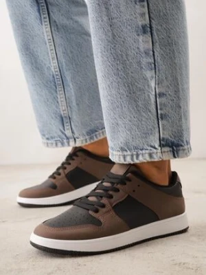 Brązowe Sneakersy Ozdobione Perforacją Isselina