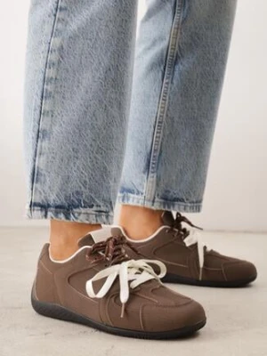 Brązowe Sneakersy Ozdobione Przeszyciami i Podwójnym Sznurowaniem Coraera kang you