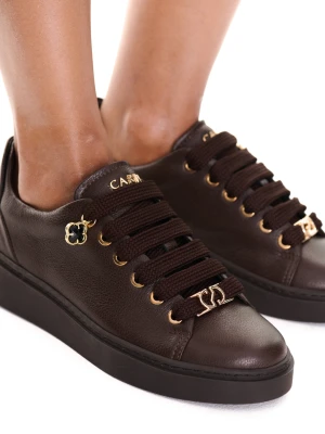 Brązowe sneakersy skórzane CARINII B10469-T93-000-000-G81