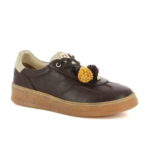 Brązowe sneakersy skórzane CARINII B10480-113-000-000-000