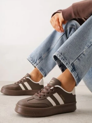 Brązowe Sneakersy Sportowe z Ozdobnymi Paskami i Przeszyciami Wenilan shosho