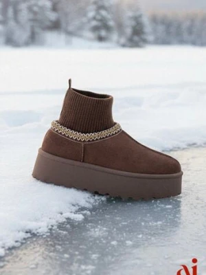 Brązowe Śniegowce VICES na Platformie ze Skarpetkową Cholewką i Haftem Ebentia