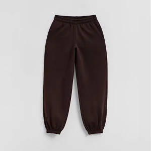 Brązowe spodnie dresowe basic o kroju jogger House