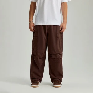 Brązowe spodnie skater fit z kieszeniami cargo House