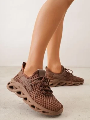 Brązowe Streetwearowe Sneakersy z Siateczki na Perforowanej Podeszwie Clythusa joalice paris