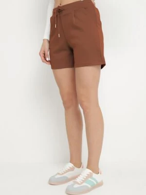 Brązowe Szorty Dresowe przed Kolano z Wiązaniem w Pasie Dulcima glo-story