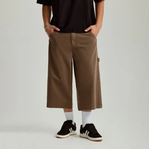 Brązowe szorty jeansowe skater fit House