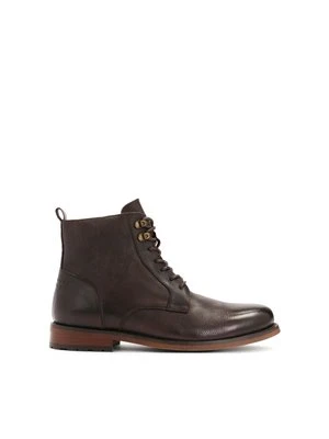 Brązowe trzewiki w elegancki stylu Kazar