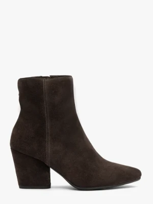 Brązowe welurowe botki na słupku Ryłko