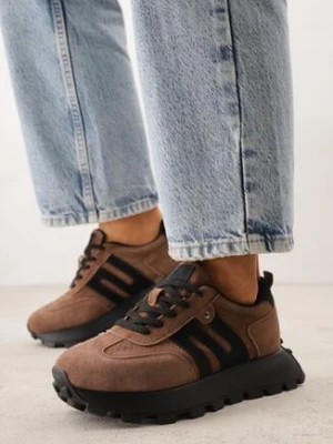 Zdjęcie produktu Brązowe Zamszowe Sneakersy na Grubej Podeszwie Geometrycznym Wzorem Zitula