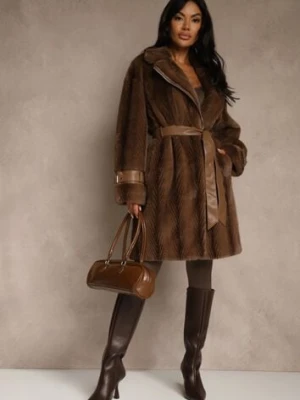 Brązowy Płaszcz Futerko z Paskiem z Imitacji Skóry i Klamrami przy Mankietach Charysha
