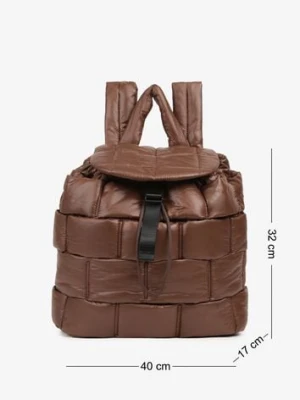 Brązowy Plecak z Klapą i Ściągaczem Zdobiony Pikowaniem 3D Revitta kassandra