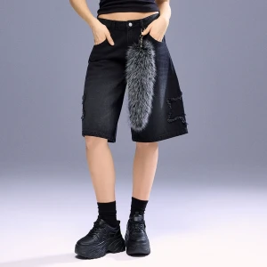 Brelok ze sztucznym futerkiem szary House