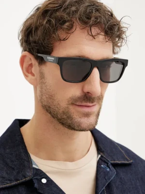 Burberry okulary przeciwsłoneczne męskie kolor czarny 0BE4293