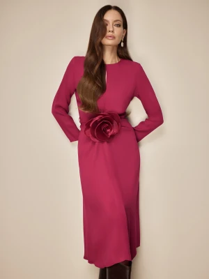 Burgundowa rozkloszowana sukienka midi z paskiem TARANKO