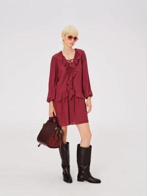 Burgundowa sukienka z falbanami TARANKO