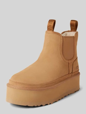 Buty chelsea na platformie z nadrukiem z logo model ‘NEUMEL’ Ugg