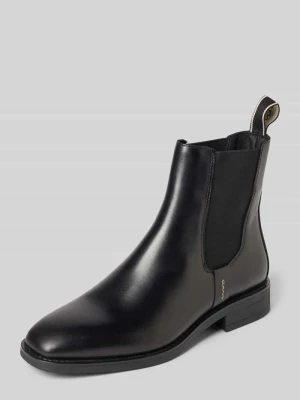 Buty chelsea ze skóry z detalem z logo model ‘Fayy’ Gant