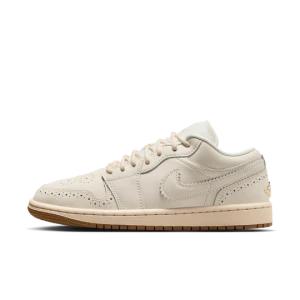 Buty damskie Air Jordan 1 Low SE - Biel
