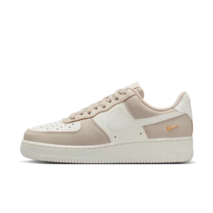 Buty damskie Nike Air Force 1 '07 - Brązowy