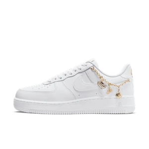 Zdjęcie produktu Buty damskie Nike Air Force 1 '07 LX - Biel