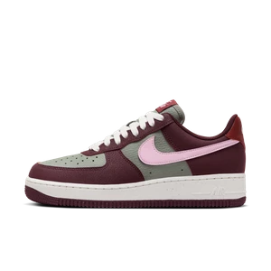 Buty damskie Nike Air Force 1 '07 Next Nature - Czerwony