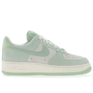 Buty damskie Nike Air Force 1 '07 SE HQ1497-099 - zielono-białe