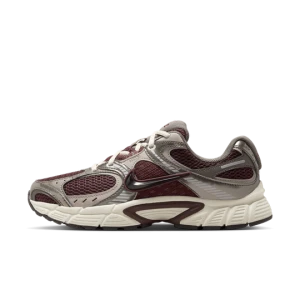 Buty damskie Nike V5 RNR z akcentami odbijającymi światło - Czerwony