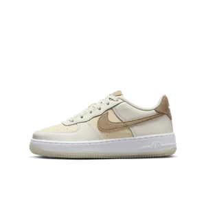 Buty dla dużych dzieci Nike Air Force 1 LV8 5 - Biel