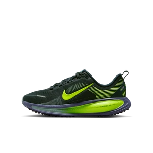 Buty do biegania po asfalcie dla dużych dzieci Nike Vomero 18 - Zieleń