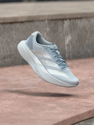 Buty do biegów ulicznych Adidas jasnoniebieski