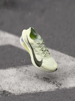 Buty do biegów ulicznych Nike jasnozielony