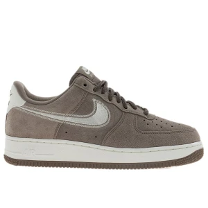 Zdjęcie produktu Buty męskie Nike Air Force 1 '07 HJ4465-200 - brązowe