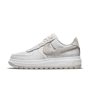 Buty męskie Nike Air Force 1 Luxe - Biel