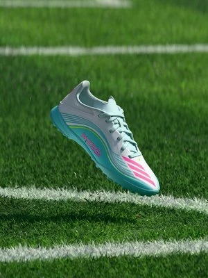 Buty piłkarskie na murawę Adidas biały