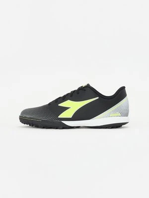 Buty piłkarskie na murawę Diadora