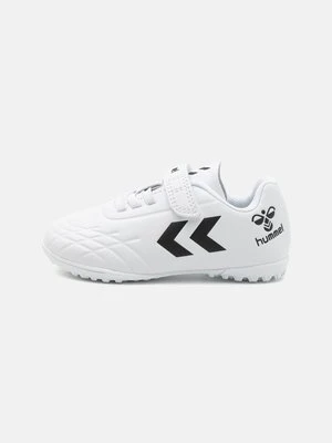 Buty piłkarskie na murawę Hummel