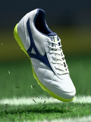 Buty piłkarskie na murawę Mizuno biały