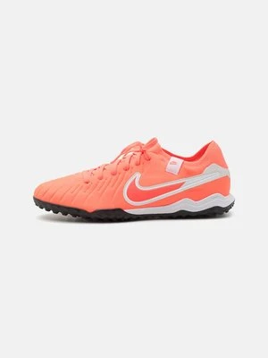 Buty piłkarskie na murawę Nike różowy