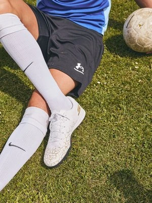 Buty piłkarskie na murawę Skechers Performance