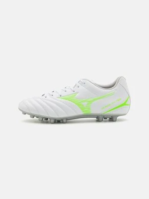 Buty piłkarskie na sztuczną trawę Mizuno