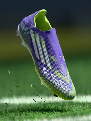 Buty piłkarskie na twardą nawierzchnię Adidas fioletowy