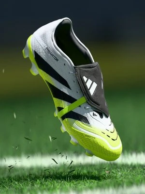 Buty piłkarskie na twardą nawierzchnię Adidas biały