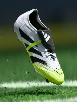 Buty piłkarskie na twardą nawierzchnię Adidas biały